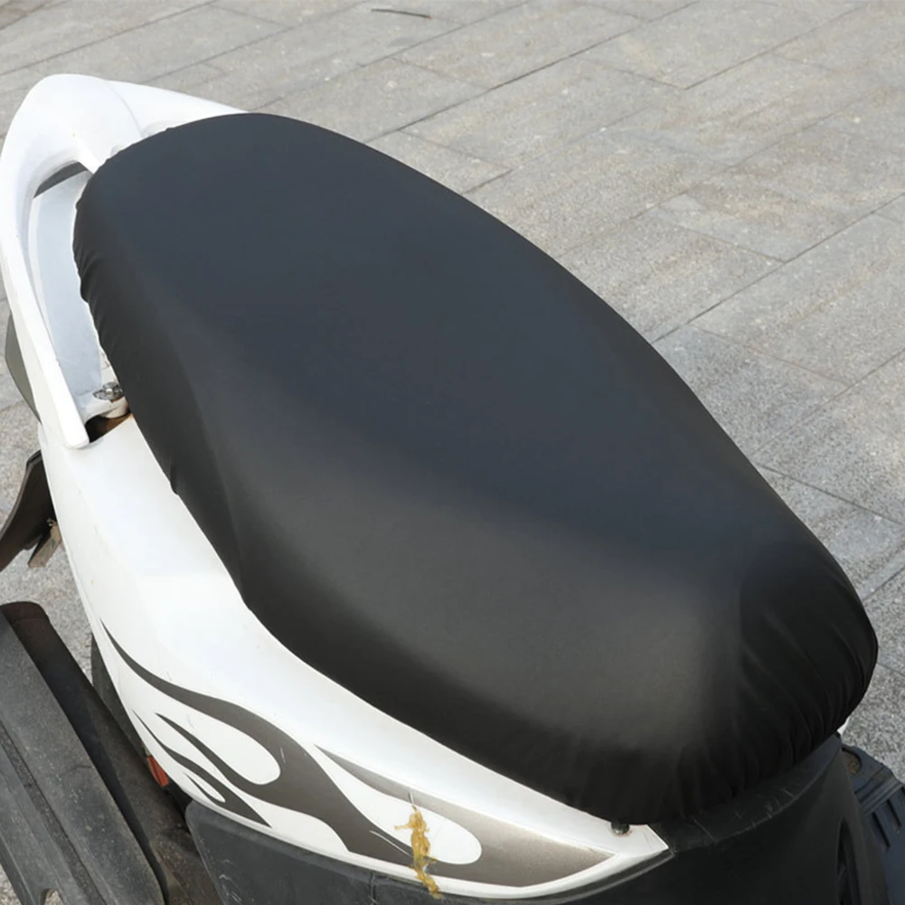 1*Seat Cushion Cover Lightweight Motorcycle Seat Cover Protect Against Water Dust And UV Radiation 50*78mm 130g
1*Seat Cushion Cover Lightweight Motorcycle Seat Cover Protect Against Water Dust And UV Radiation 50*78mm 130g