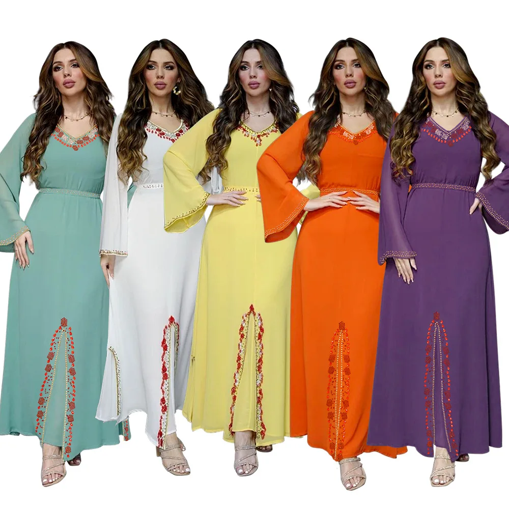 2023 Summer Fashion Style Muslim Women Long Sleeve V-neck Polyester Long Dresses Abayas for Women Muslim Dress
2023 Summer Fashion Style Muslim Women Long Sleeve V-neck Polyester Long Dresses Abayas for Women Muslim Dress