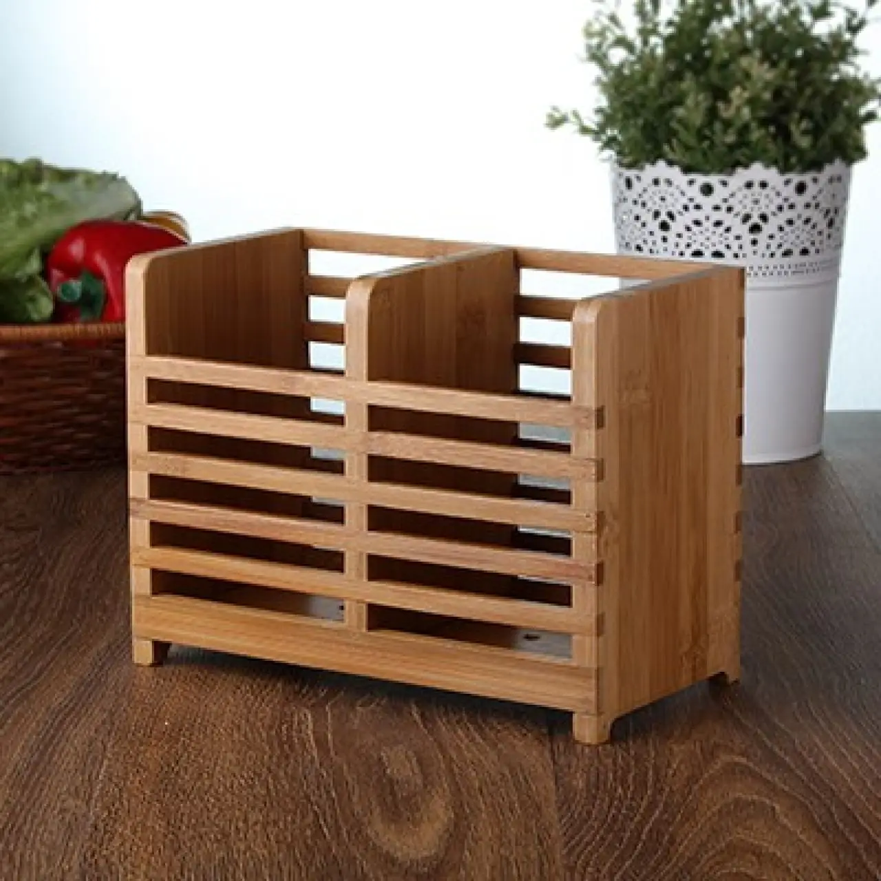 Bamboo upright spoon
Bamboo upright spoon