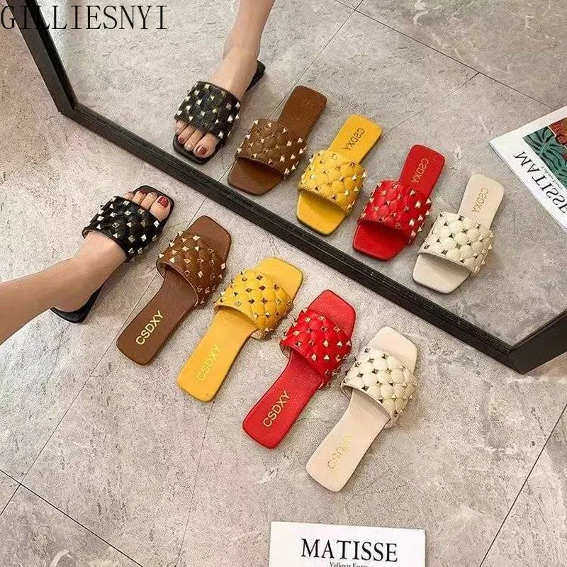 2022 Summer Women Flat Bottom Rivets Slippers Brand Design Pu Leather Sandals Flip Flops Beach Shoes Woman Mules Shoes 35-42
2022 Summer Women Flat Bottom Rivets Slippers Brand Design Pu Leather Sandals Flip Flops Beach Shoes Woman Mules Shoes 35-42