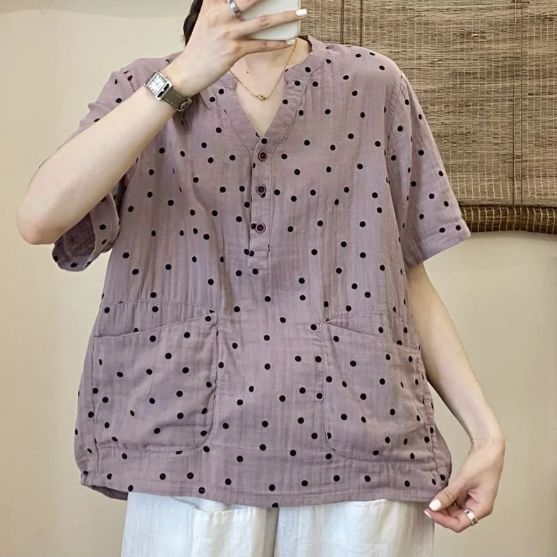 Женская хлопковая блузка с коротким рукавом и V-образным вырезом 
Женская хлопковая блузка с коротким рукавом и V-образным вырезом