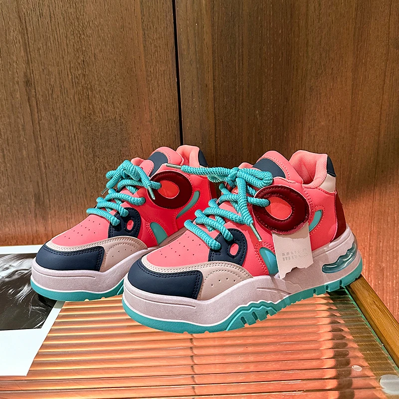 2023 New Trendy Sports Shoes Women's Vulcanized Shoes Color Matching Fashion Thick Bottom Lace-up Ladies Sports Shoes
2023 New Trendy Sports Shoes Women's Vulcanized Shoes Color Matching Fashion Thick Bottom Lace-up Ladies Sports Shoes