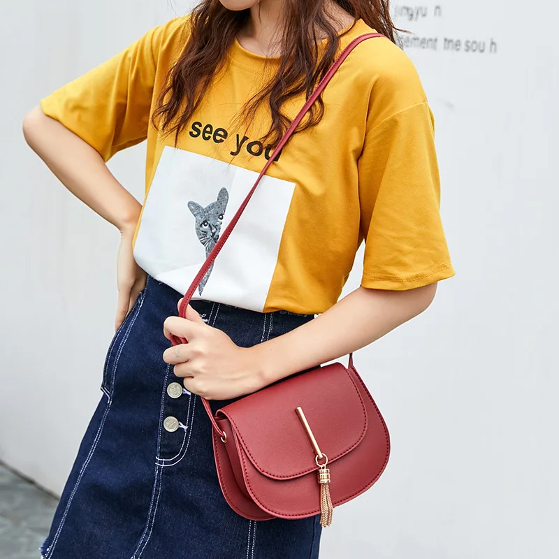 New Fashion Women Messenger Bags New PU Leather Handbag Inclined Shoulder Bag Women Crossbody Handbags Bag Female Tassel Handbag
New Fashion Women Messenger Bags New PU Leather Handbag Inclined Shoulder Bag Women Crossbody Handbags Bag Female Tassel Handbag