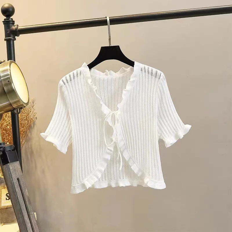 2023 New Fashion Lace-Up Ruffled Ladies Cardigan Knitted Shawl Short-Sleeved V-neck Top Sunscreen Coat
2023 New Fashion Lace-Up Ruffled Ladies Cardigan Knitted Shawl Short-Sleeved V-neck Top Sunscreen Coat