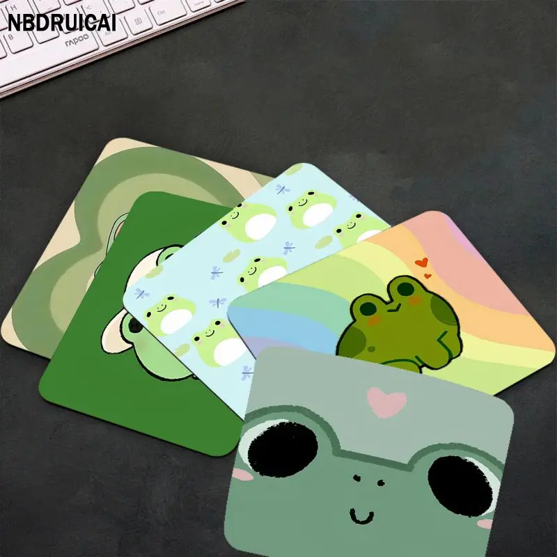 

Kawaii Frogs 25x29cm Small Cartoon Anime Gaming Mouse Pad Keyboard Mouse Mats Smooth Company For PC Gamer Mousemat