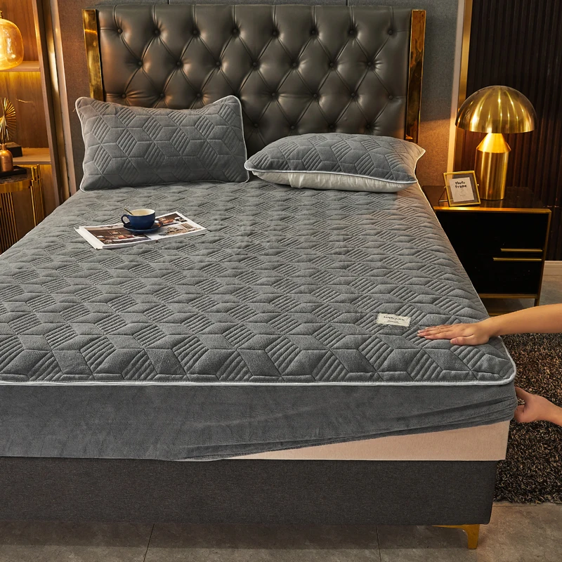 Plush Thicken Quilted Mattress Cover Warm Soft Crystal Velvet King Queen Bed Cover Bed Fitted Sheet Not Including Pillowcase
Plush Thicken Quilted Mattress Cover Warm Soft Crystal Velvet King Queen Bed Cover Bed Fitted Sheet Not Including Pillowcase