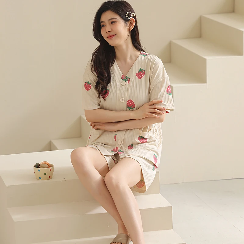 Women pajamas set summer short sleeve tops + shorts 2 pieces sets lovely pattern v-neck cardigan sleeping clothes pijamas mujer
Women pajamas set summer short sleeve tops + shorts 2 pieces sets lovely pattern v-neck cardigan sleeping clothes pijamas mujer