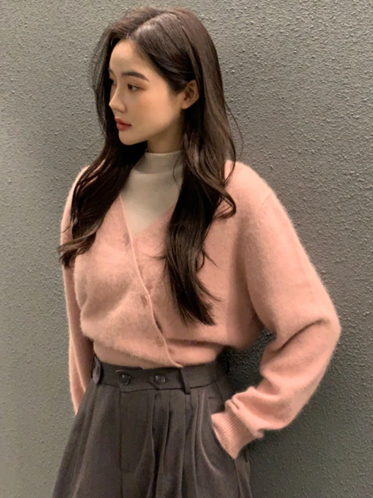 Korobov South Korea Chic sweater Autumn Winter Temperament Wild V-neck Mohair Hair Knitting Cardigan Korean Fashion Pull Femme
Korobov South Korea Chic sweater Autumn Winter Temperament Wild V-neck Mohair Hair Knitting Cardigan Korean Fashion Pull Femme