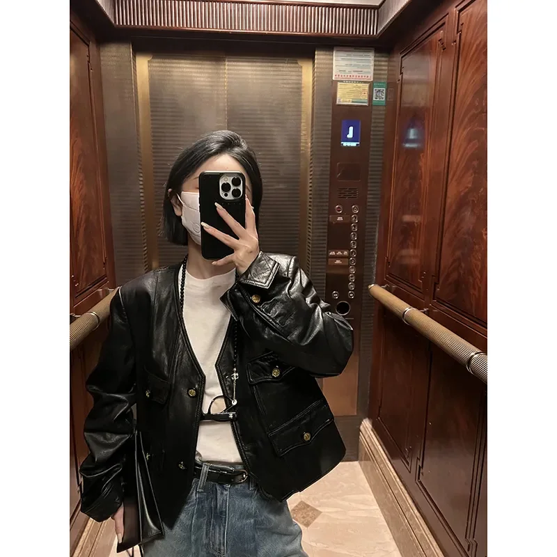 2023 New Women's Genuine Leather Clothes High Luxury Lamb Collection Soft Fog Black Jacket
2023 New Women's Genuine Leather Clothes High Luxury Lamb Collection Soft Fog Black Jacket