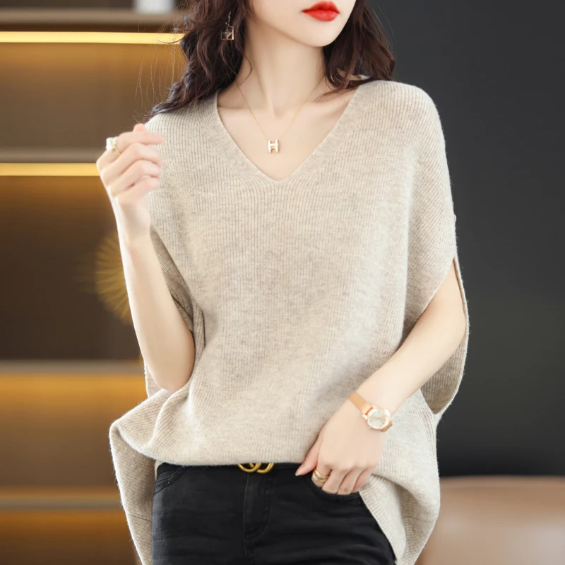 Ladies 100%Wool Vest V-Neck New Knit Plus Size Waistcoat Solid Sweater Spring Loose Warm Sleeveless Pullover Women Cashmere Vest
Ladies 100%Wool Vest V-Neck New Knit Plus Size Waistcoat Solid Sweater Spring Loose Warm Sleeveless Pullover Women Cashmere Vest