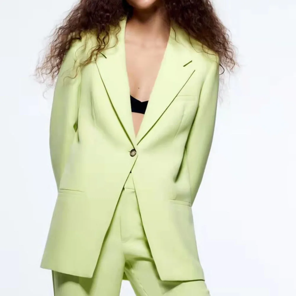 2022 Za Ur HM Za Women Chic Office Lady Double Breasted Blazer Vintage Coat spring new women's multi-purpose belted suit jacket
2022 Za Ur HM Za Women Chic Office Lady Double Breasted Blazer Vintage Coat spring new women's multi-purpose belted suit jacket