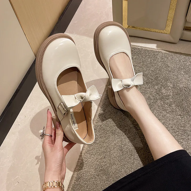 Shoes Woman 2022 Oxfords Bow-Knot Soft Low Heels Female Footwear Round Toe British Style All-Match New Leather Butterfly Dress P
Shoes Woman 2022 Oxfords Bow-Knot Soft Low Heels Female Footwear Round Toe British Style All-Match New Leather Butterfly Dress P