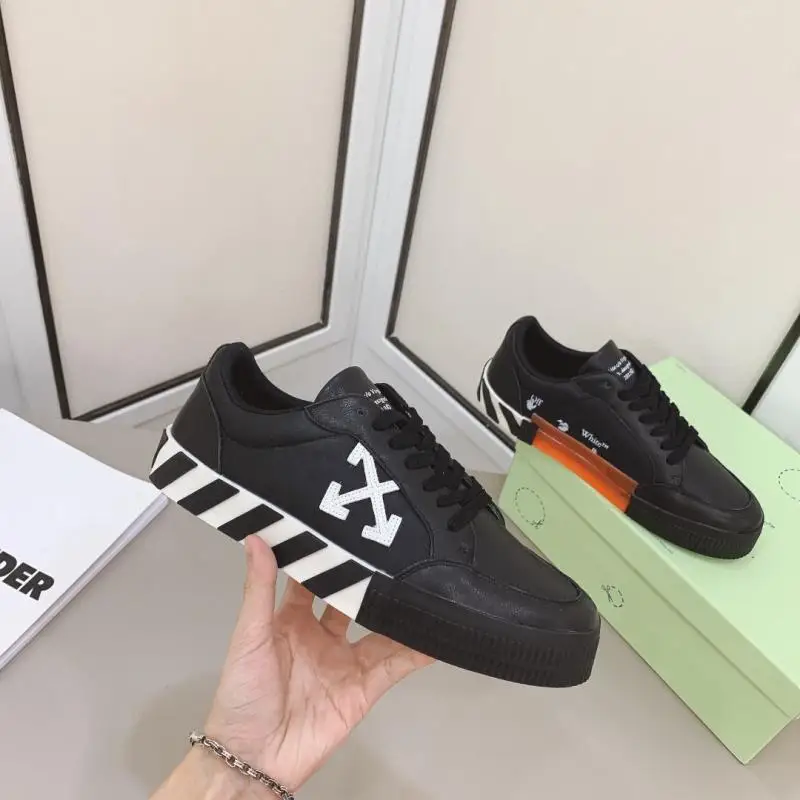 New style small white shoes color matching arrow thick bottom heightening sneakers men's fashion all-match trendy sneakersrend
New style small white shoes color matching arrow thick bottom heightening sneakers men's fashion all-match trendy sneakersrend