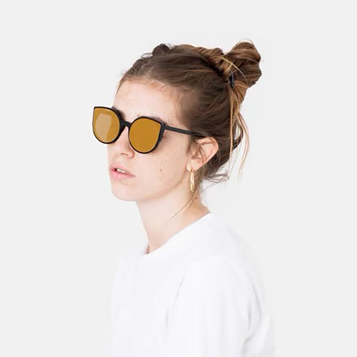 Hot sell Retro Cat Eye Sunglasses Women Luxury Coating Color Lens Mirror Round Sun Glasses Female Vintage Oversized Men Eyewear
Hot sell Retro Cat Eye Sunglasses Women Luxury Coating Color Lens Mirror Round Sun Glasses Female Vintage Oversized Men Eyewear