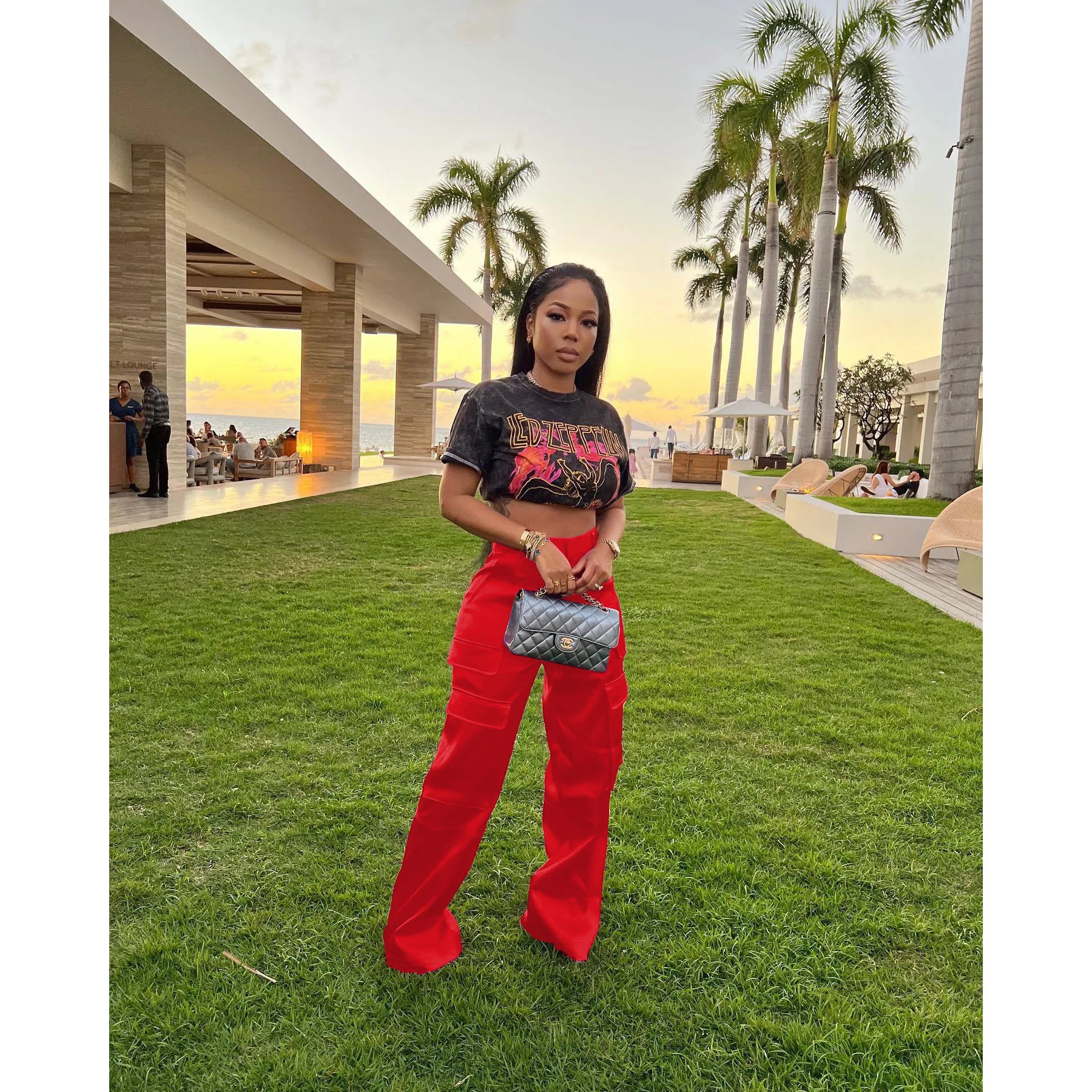 Модные Повседневные однотонные свободные брюки с высокой талией и карманами 2023, Женские винтажные хипстерские трендовые уличные длинные брюки с широкими штанинами 
Модные Повседневные однотонные свободные брюки с высокой талией и карманами 2023, Женские винтажные хипстерские трендовые уличные длинные брюки с широкими штанинами