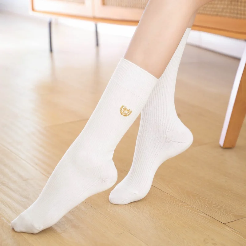 Cotton Stockings Women's Calf Socks Embroidered Letters Knee-High Black JK Uniform Half High Knee-High Tide Spring and Autumn
Cotton Stockings Women's Calf Socks Embroidered Letters Knee-High Black JK Uniform Half High Knee-High Tide Spring and Autumn