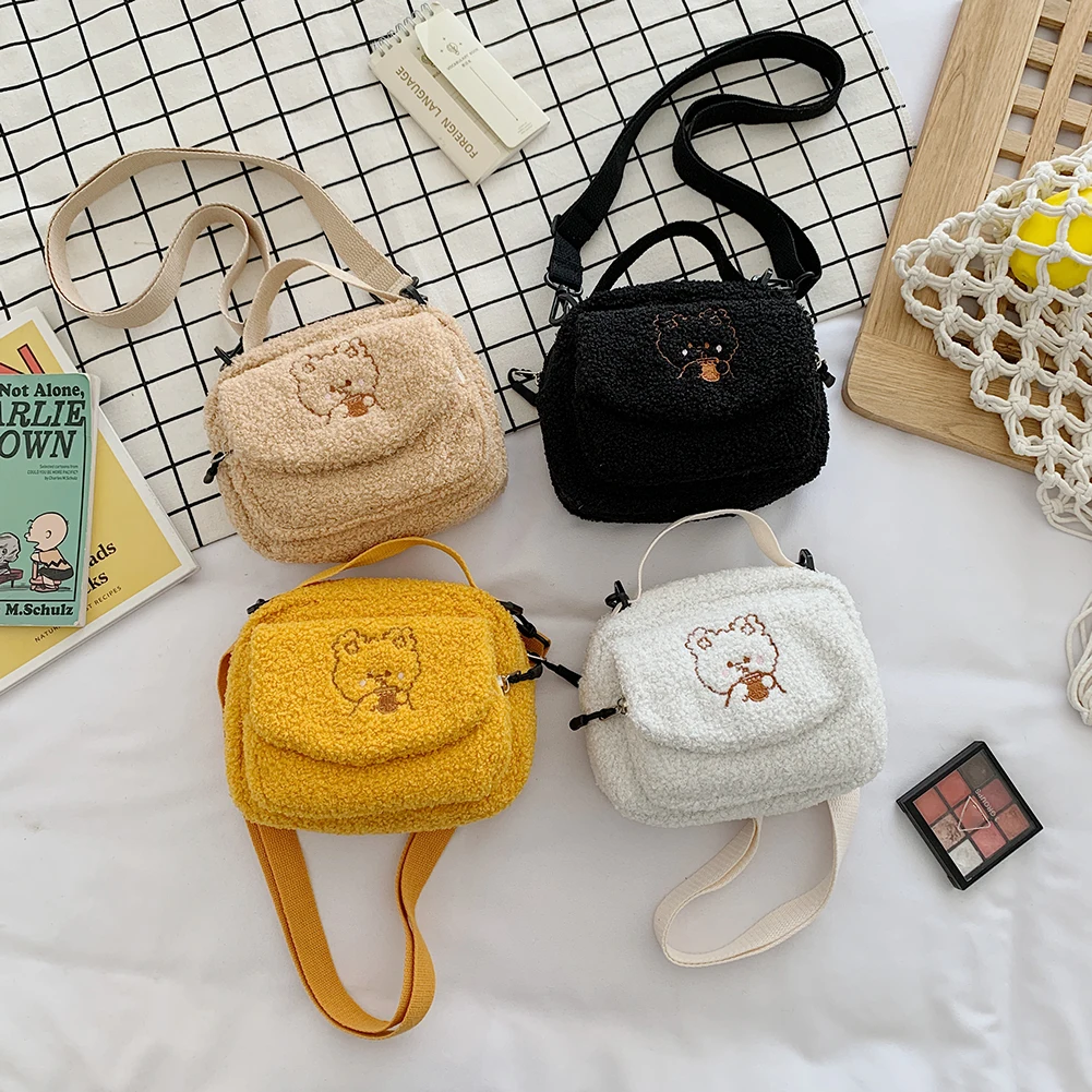 Cute Bear Plush Crossbody Bags for Women Autumn Winter Mini Shoulder Messenger Bags Japanese Style Small Flap Purses for Student
Cute Bear Plush Crossbody Bags for Women Autumn Winter Mini Shoulder Messenger Bags Japanese Style Small Flap Purses for Student