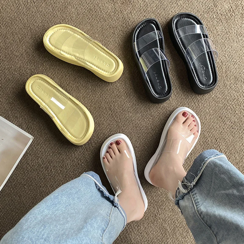 Туфли женские прозрачные на платформе, шлепанцы средней высоты, плоская подошва, модные лоферы, роскошные римские тапочки, 2022 
Туфли женские прозрачные на платформе, шлепанцы средней высоты, плоская подошва, модные лоферы, роскошные римские тапочки, 2022