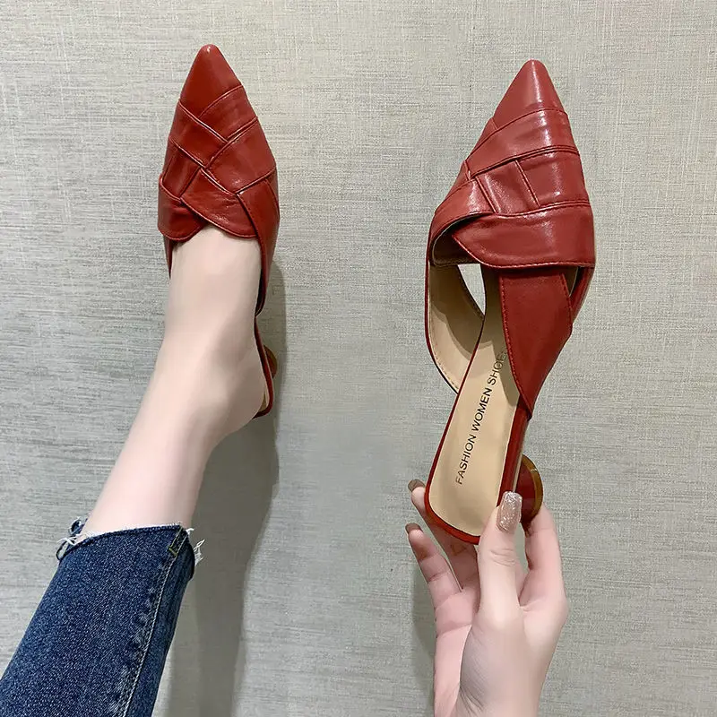 New Women Red Low-heeled Open-toe Half-slipper Women's Summer All-match Lazy Fashion Coat Thick Heel Pointed Slippers
New Women Red Low-heeled Open-toe Half-slipper Women's Summer All-match Lazy Fashion Coat Thick Heel Pointed Slippers