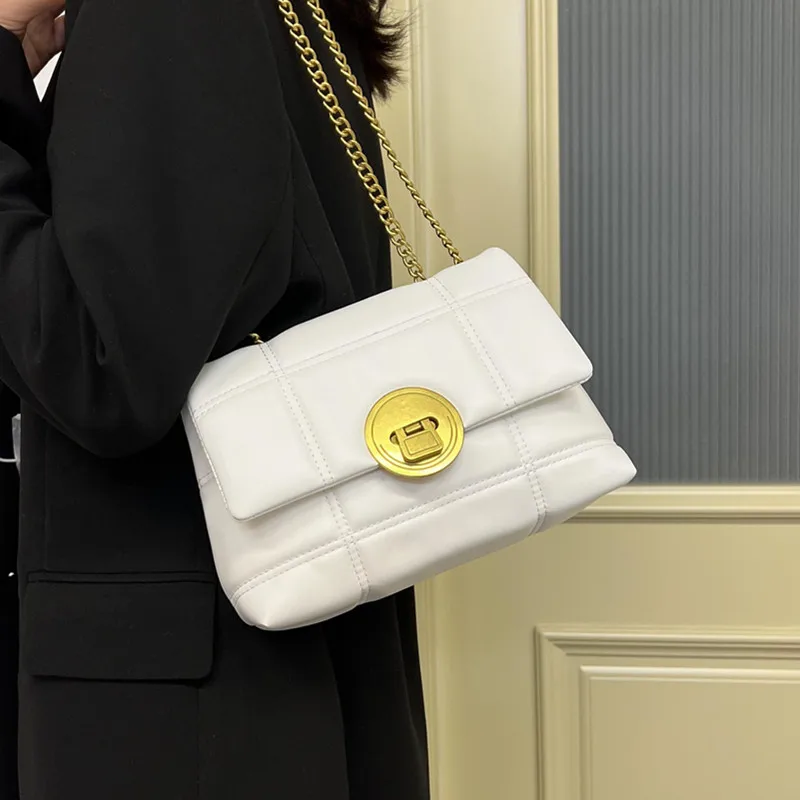 Women Small Quilted Flap Shoulder Bags New Designer Chain Square Crossbody Bag Female High Quality Pu Leather Messenger Handbag
Women Small Quilted Flap Shoulder Bags New Designer Chain Square Crossbody Bag Female High Quality Pu Leather Messenger Handbag