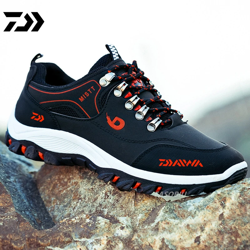 

Men Daiwa Hiking Fishing Shoes Anti-skid Mountain Climbing Boots Outdoor Athletic Breathable Waterproof Anti-wear Fishing Shoes
