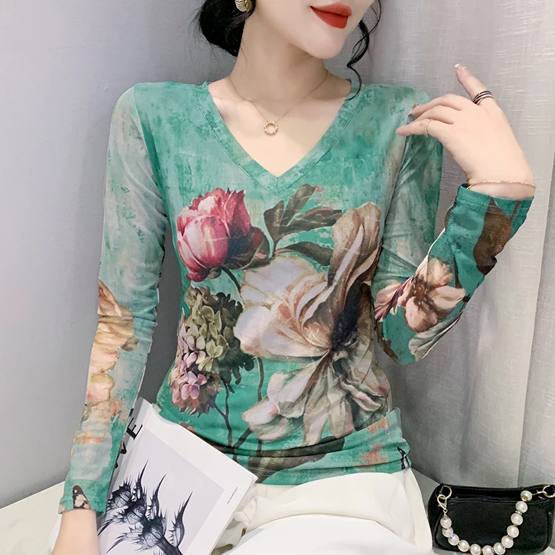 Free Shipping Autumn Winter Fashion Gauze Net Positioning Flower Long Sleeve Bottoming Shirt V-neck T-shirt Slim Slim Print Tops
Free Shipping Autumn Winter Fashion Gauze Net Positioning Flower Long Sleeve Bottoming Shirt V-neck T-shirt Slim Slim Print Tops