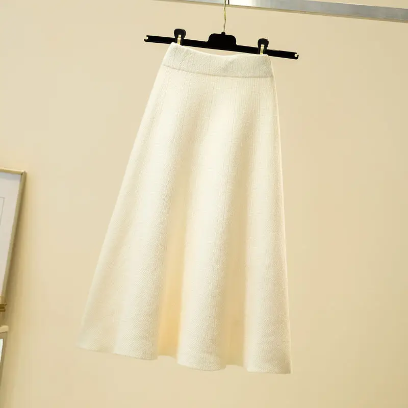 Sweater skirt female 2020 autumn and winter wool knitted skirt women's high waist A -line retro and thin bottom solid skirt
Sweater skirt female 2020 autumn and winter wool knitted skirt women's high waist A -line retro and thin bottom solid skirt