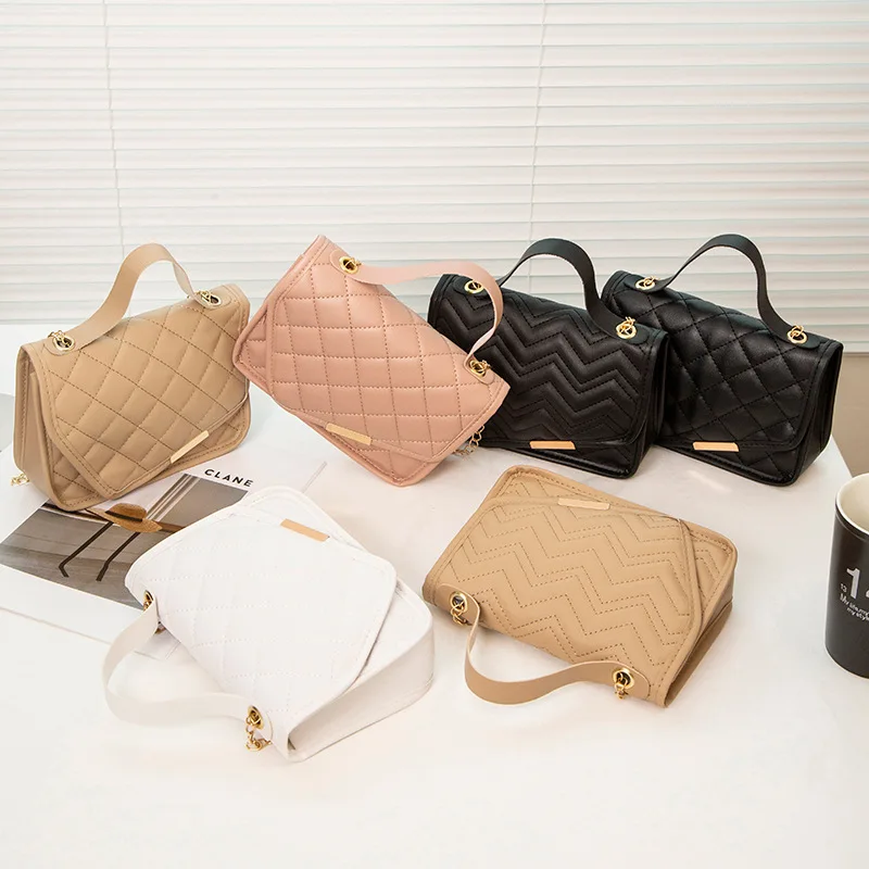 Ladies Leather Embroidered Square Handbag PU Messenger Outdoor Leisure Shoulder Bag WS241
Ladies Leather Embroidered Square Handbag PU Messenger Outdoor Leisure Shoulder Bag WS241