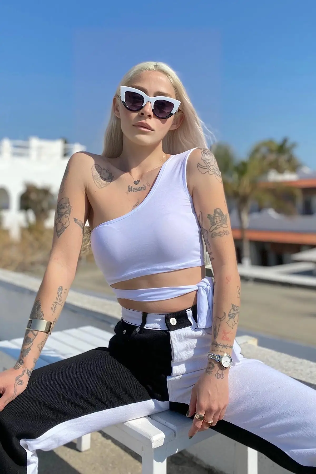 Women's Summer Crop Top Blouse White One-Shoulder Zero-Sleeve Halter Crop Blouse hot girl top bottoming shirt
Women's Summer Crop Top Blouse White One-Shoulder Zero-Sleeve Halter Crop Blouse hot girl top bottoming shirt
