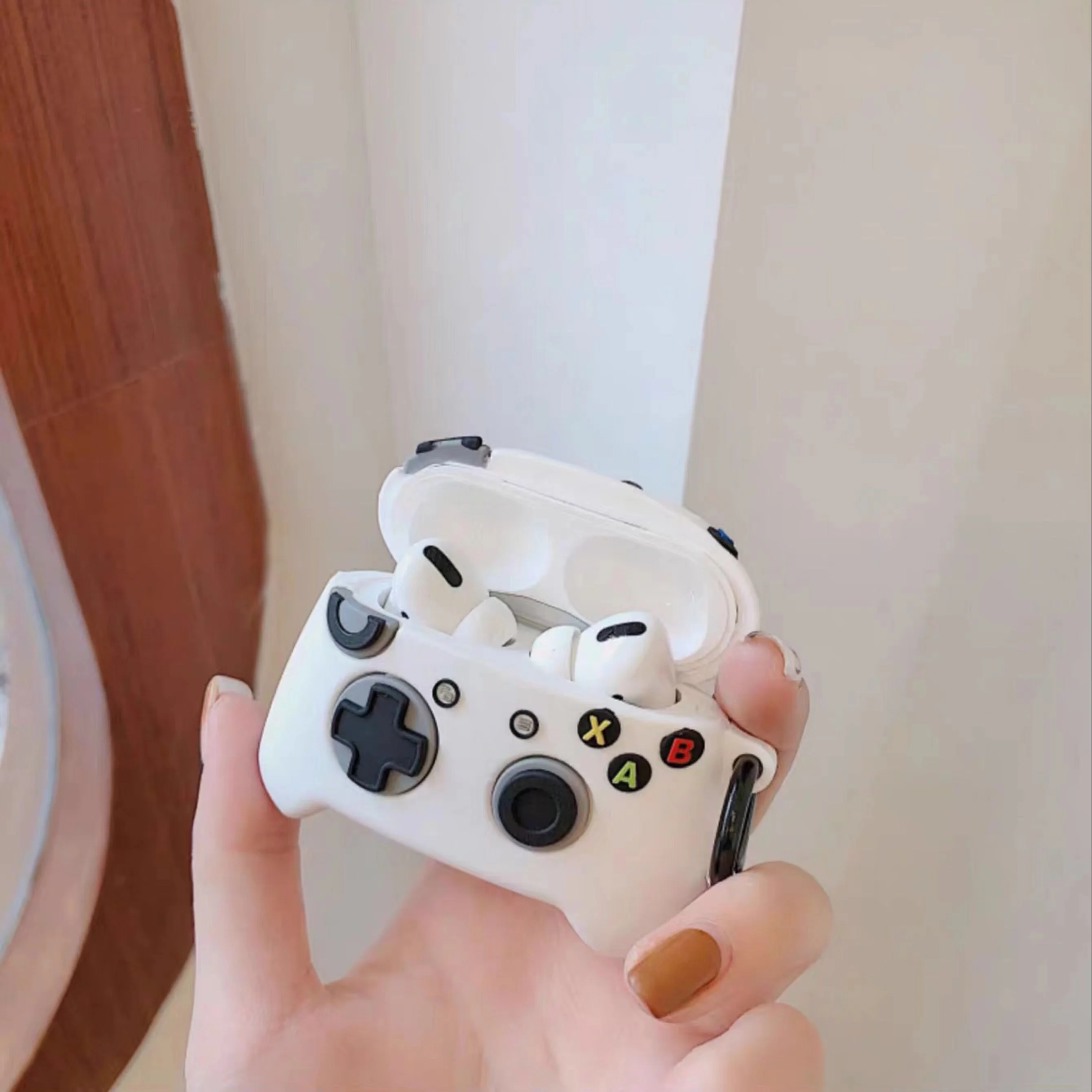 For Airpods 1/2/3 Airpods pro/pro2 Silicone Protective Case Apple Bluetooth Earphone Soft Case GamePad Cute Cartoon
For Airpods 1/2/3 Airpods pro/pro2 Silicone Protective Case Apple Bluetooth Earphone Soft Case GamePad Cute Cartoon