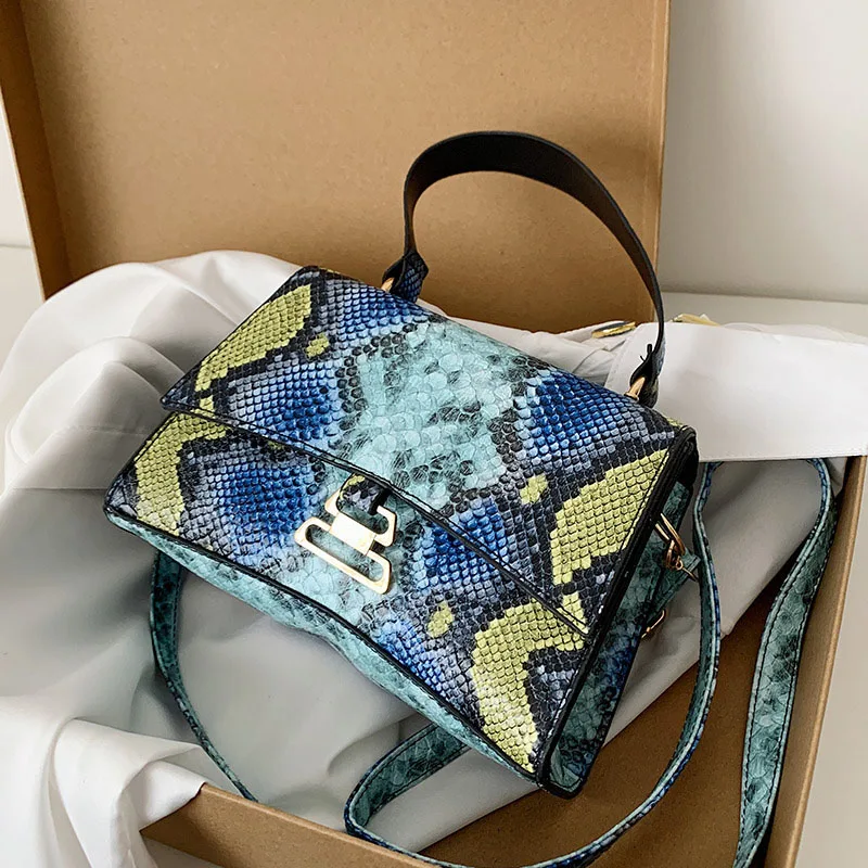 CYY Fashion handbag New style snake pattern shoulder bag messenger bag Ladies Large capacity small square bag
CYY Fashion handbag New style snake pattern shoulder bag messenger bag Ladies Large capacity small square bag