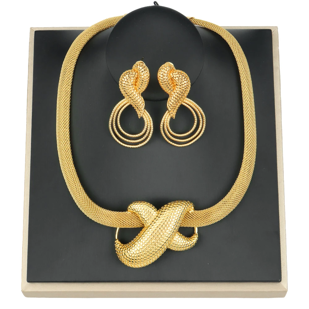 Women's Vintage Jewelry Set New Classic Luxury Party Large Necklaces Earrings Women's Trendy Accessories Gold Plated Jewelry
Women's Vintage Jewelry Set New Classic Luxury Party Large Necklaces Earrings Women's Trendy Accessories Gold Plated Jewelry