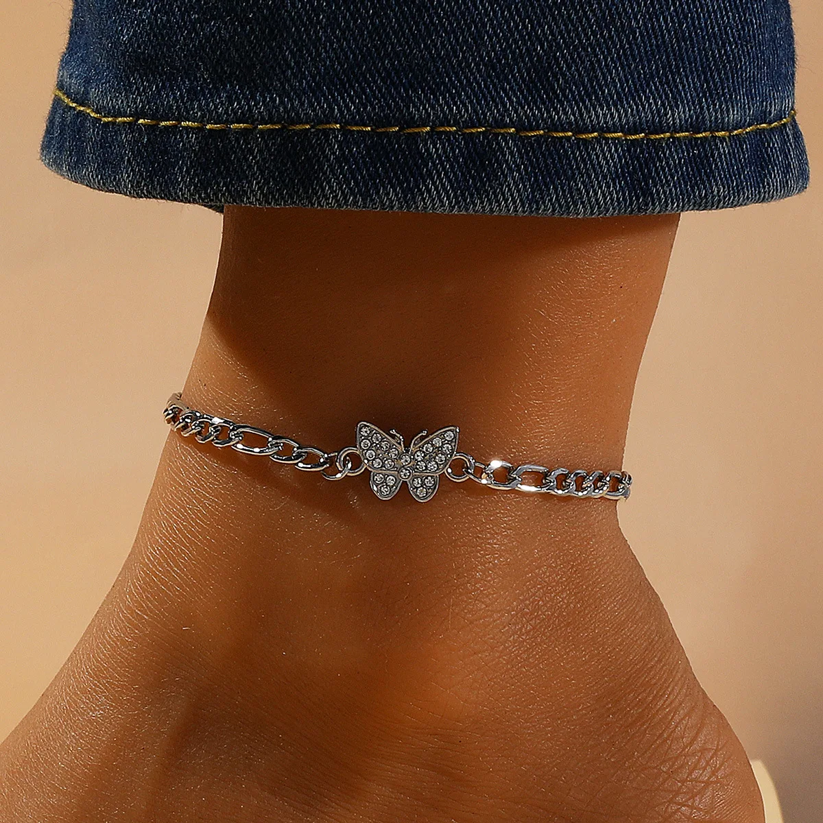 PTQASP Bohemia Vintage Double Layer Butterfly Chain Anklets For Women Foot Accessories Summer Beach Barefoot Sandals Bracelet 
PTQASP Bohemia Vintage Double Layer Butterfly Chain Anklets For Women Foot Accessories Summer Beach Barefoot Sandals Bracelet