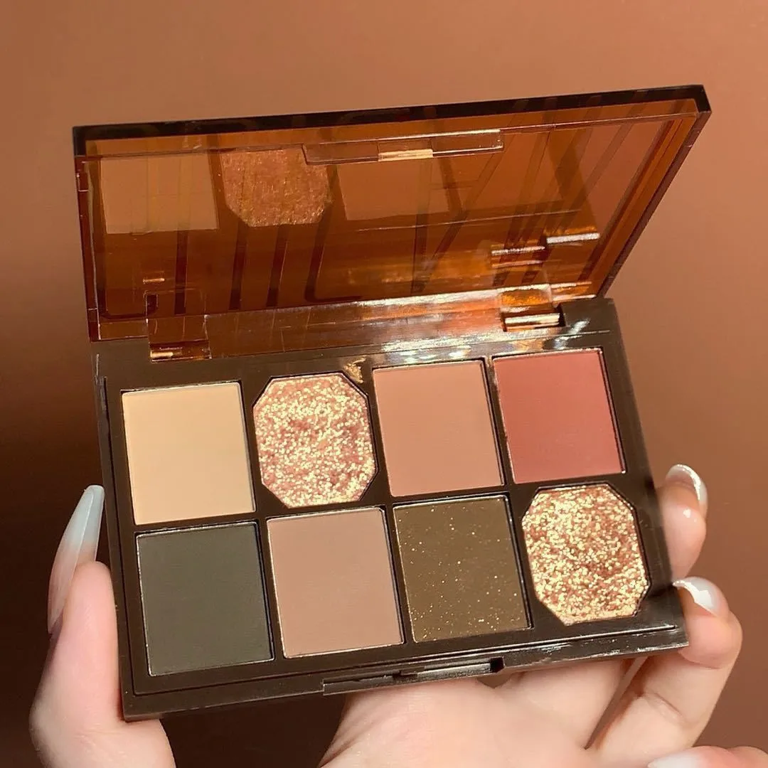 GUICAMI Eight-color Eyeshadow Palette Full Matte Chestnut Brown Fig Grain Palette Pearlescent Shines on the Earth
GUICAMI Eight-color Eyeshadow Palette Full Matte Chestnut Brown Fig Grain Palette Pearlescent Shines on the Earth