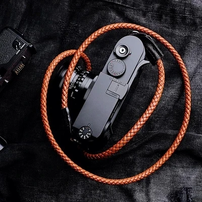 hand-woven genuine leather Camera strap for Leica M10 Q Q2 Fujifilm XT20 XT30 X100V xe4 Ricoh GR GR3 NIKON Z6 Z7 SX10 Canon G7X
hand-woven genuine leather Camera strap for Leica M10 Q Q2 Fujifilm XT20 XT30 X100V xe4 Ricoh GR GR3 NIKON Z6 Z7 SX10 Canon G7X