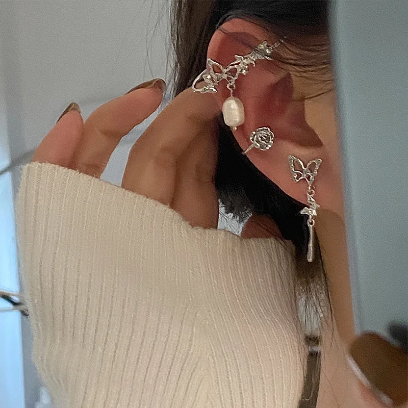 Minar Personality 3 Pieces/Set Hollow Out Simulation Wings Clip Earrings for Women Irregular Pearls Butterfly Hanging Earring
Minar Personality 3 Pieces/Set Hollow Out Simulation Wings Clip Earrings for Women Irregular Pearls Butterfly Hanging Earring