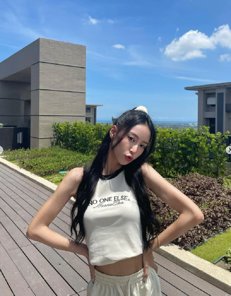 Y2K Summer Women's Street High Street Personalized Fashion Letter Printing Casual Sexy T-shirt Women's Hanging Straps Korean-
Y2K Summer Women's Street High Street Personalized Fashion Letter Printing Casual Sexy T-shirt Women's Hanging Straps Korean-