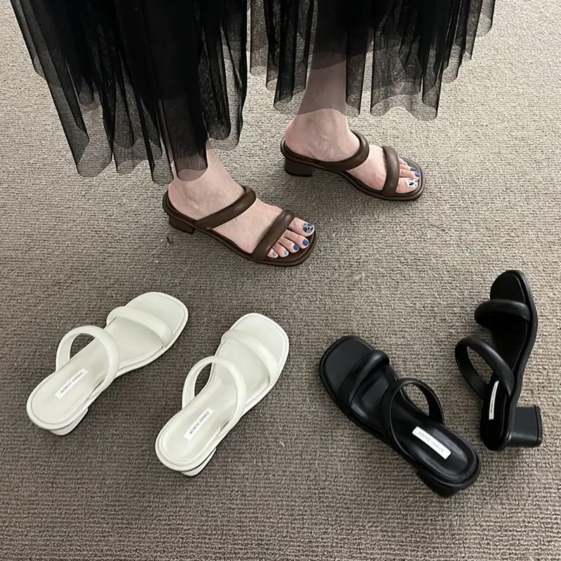 2023 New Women's Summer One Word with Square Heels High Heels Square Toe Open-toe Outside Wearing Beach Half Drag Sandals
2023 New Women's Summer One Word with Square Heels High Heels Square Toe Open-toe Outside Wearing Beach Half Drag Sandals