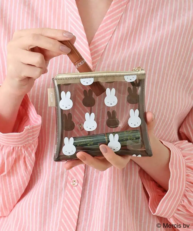 Miffys Kawaii Japanese Ins Cute Pvc Transparent Waterproof Cosmetic Bag Wash Storage Bag Small Portable Skin Care Storage Bag
Miffys Kawaii Japanese Ins Cute Pvc Transparent Waterproof Cosmetic Bag Wash Storage Bag Small Portable Skin Care Storage Bag