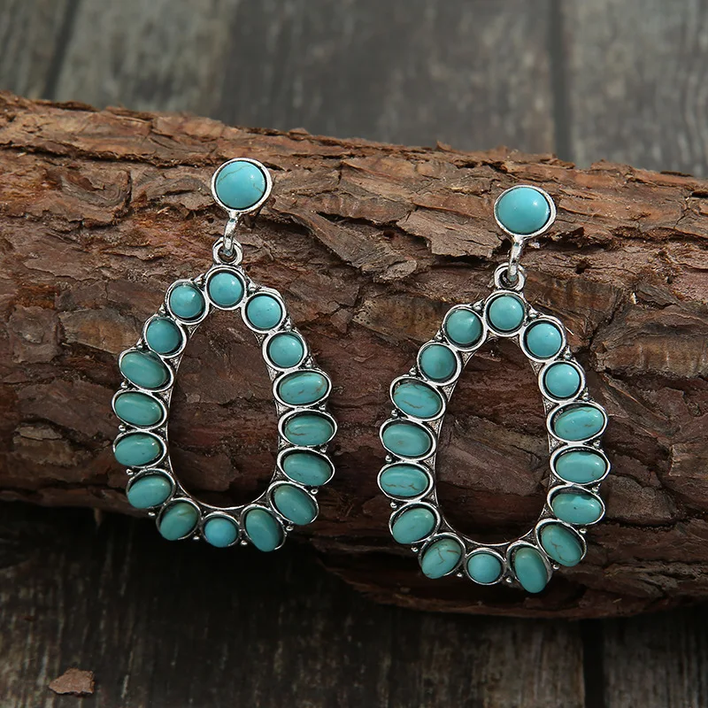 Vintage Bronze Green Dragonfly Hanging Earrings for Women Ethnic Style Retro Simple Pendant Hook Earring Female Jewelry Her Gift 
Vintage Bronze Green Dragonfly Hanging Earrings for Women Ethnic Style Retro Simple Pendant Hook Earring Female Jewelry Her Gift