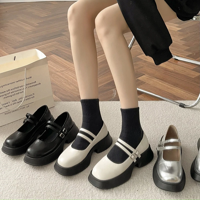 Japanese School Uniform Jk Student Shoes Girls Women Kawaii Lolita Soft Sister Round Toe Platform low Heel shoes Mary Jane Shoes 
Japanese School Uniform Jk Student Shoes Girls Women Kawaii Lolita Soft Sister Round Toe Platform low Heel shoes Mary Jane Shoes