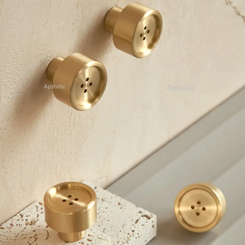 Creative Button Handles Drawer Knobs European style/Gold Solid Brass Cabinet Drawer Pulls Furniture Handles Hardware 
Creative Button Handles Drawer Knobs European style/Gold Solid Brass Cabinet Drawer Pulls Furniture Handles Hardware