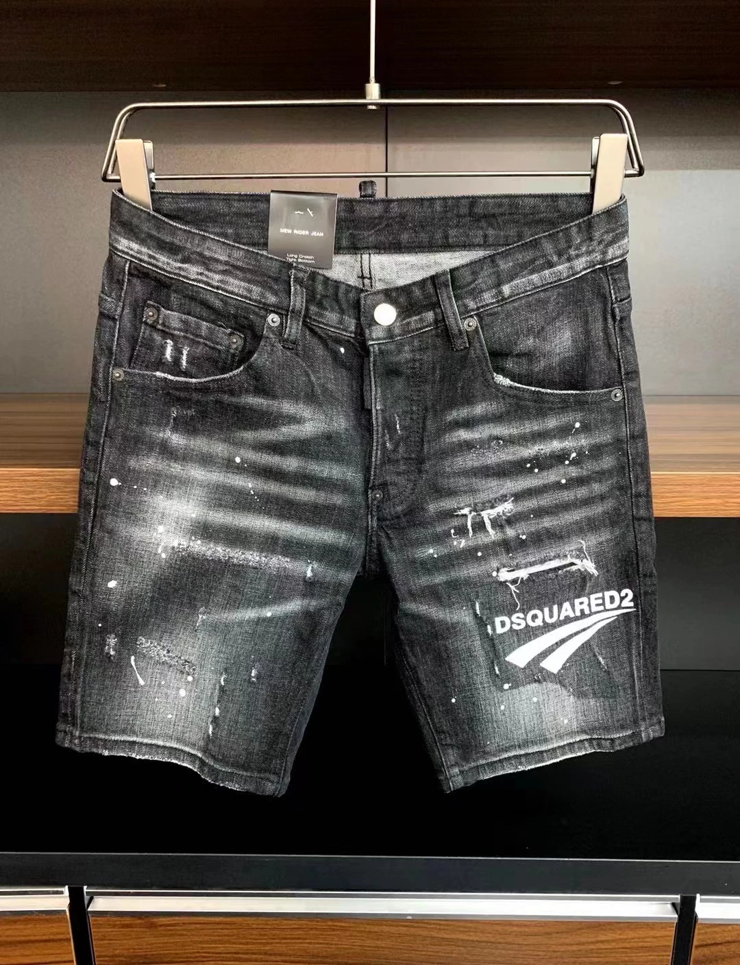 Women's/Men's Black Letter Pattern Scratched Ripped Hole Fashion Short Jeans A396-1#
Women's/Men's Black Letter Pattern Scratched Ripped Hole Fashion Short Jeans A396-1#