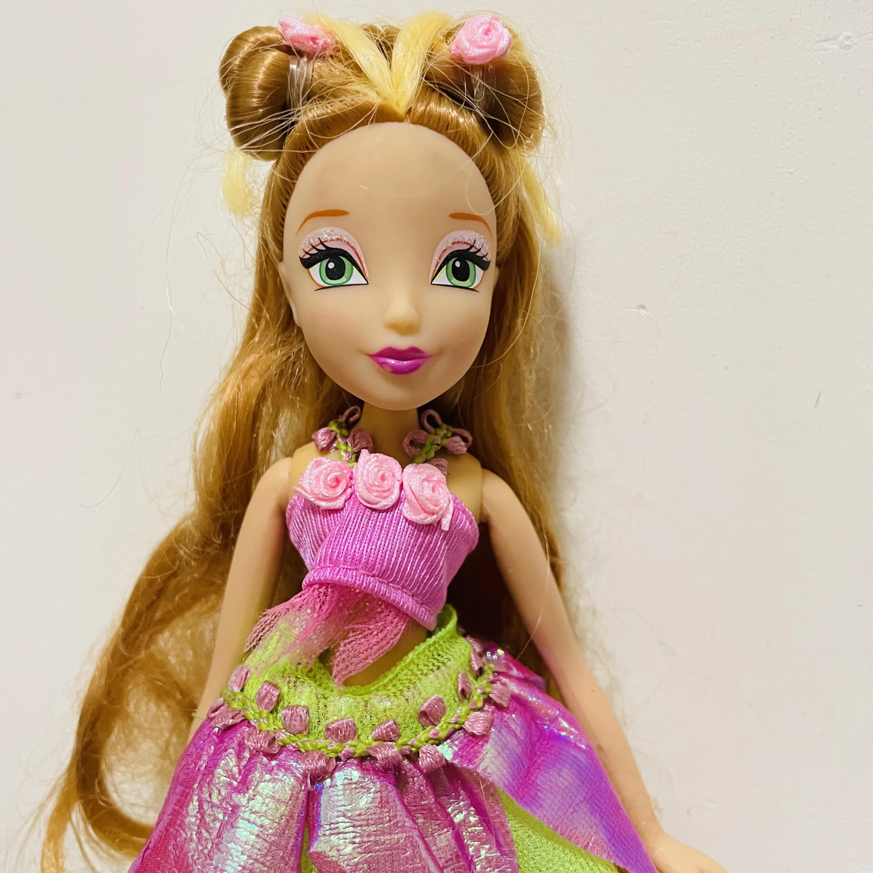 30cm Original Doll ToyBrown hair Long Leg Girl Floral skirt 7 joints Princess Fashion Toy beautiful Girl gift
30cm Original Doll ToyBrown hair Long Leg Girl Floral skirt 7 joints Princess Fashion Toy beautiful Girl gift