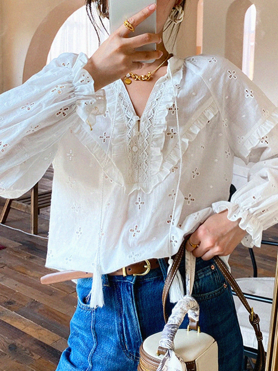 Блузка с вышивкой и оборками, Весенняя блузка с пышными рукавами, на шнуровке, в стиле пэчворк, свободная женская рубашка 2022, летние винтажны...
Блузка с вышивкой и оборками, Весенняя блузка с пышными рукавами, на шнуровке, в стиле пэчворк, свободная женская рубашка 2022, летние винтажны...