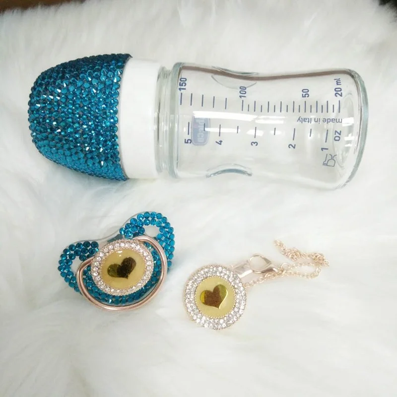 Personalised Baby Bottle Warmer Water Bottle + Bling Heart Pacifier Clip for Newborn Gift Set
Personalised Baby Bottle Warmer Water Bottle + Bling Heart Pacifier Clip for Newborn Gift Set