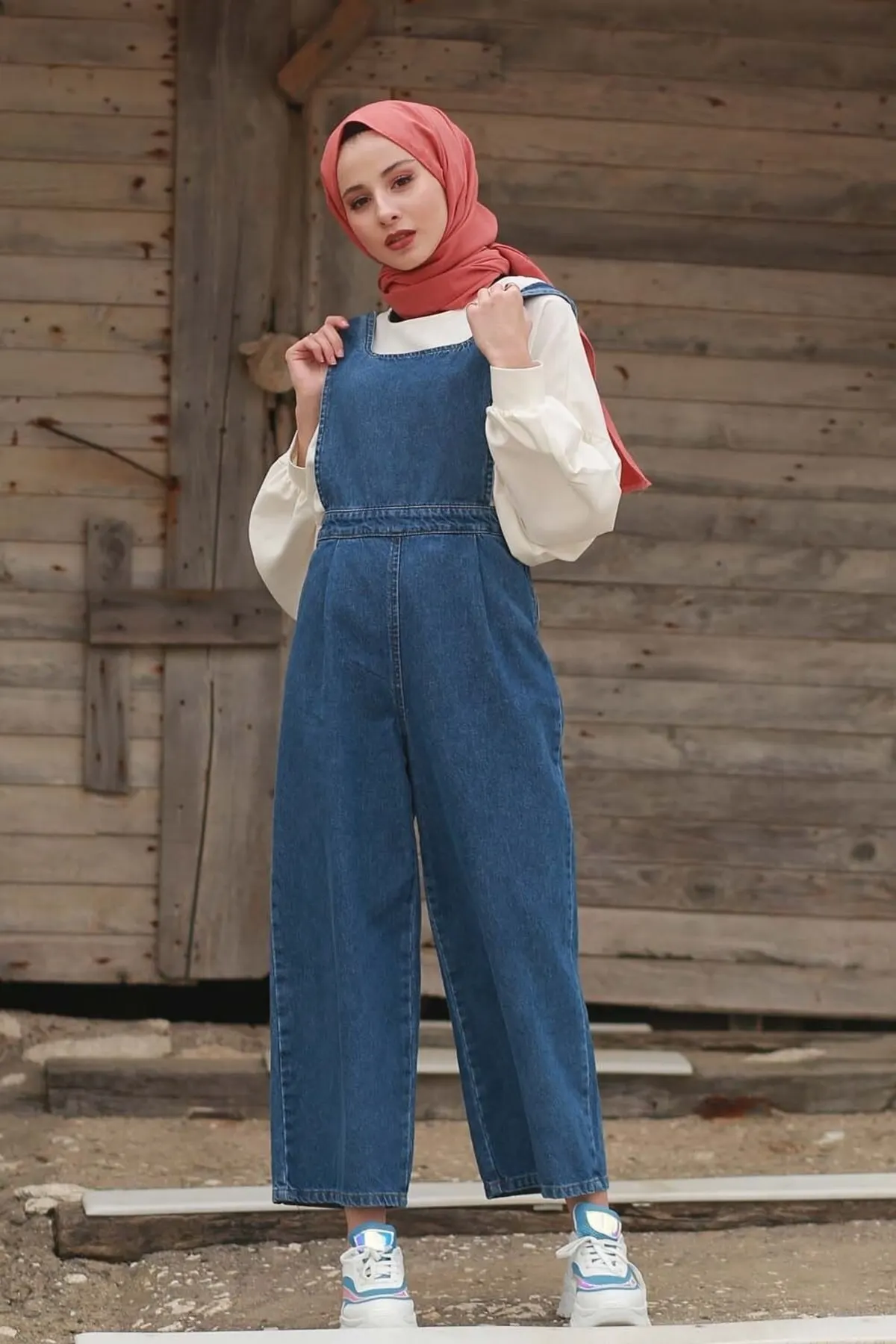 Women's Overalls Summer Model Denim Dark Blue Hot Style Quality Fabric Sleeveless Baggy Trousers Casual Jumpsuit
Women's Overalls Summer Model Denim Dark Blue Hot Style Quality Fabric Sleeveless Baggy Trousers Casual Jumpsuit