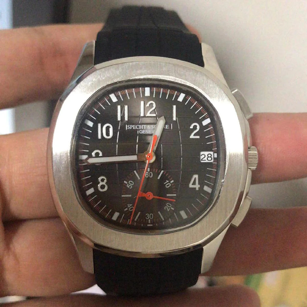 Новые светящиеся повседневные мужские модные спортивные часы хронограф функция секундомер резиновый ремешок Автоматическая Дата Мужские ... 
Новые светящиеся повседневные мужские модные спортивные часы хронограф функция секундомер резиновый ремешок Автоматическая Дата Мужские ...