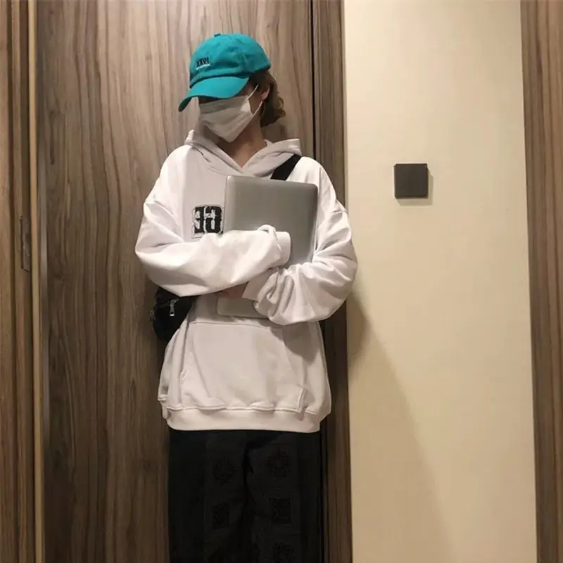 Loose Simple Fashion Trend Casual Lazy Style Letter Printing Plus Velvet Autumn and Winter New Korean Version of The Sweater
Loose Simple Fashion Trend Casual Lazy Style Letter Printing Plus Velvet Autumn and Winter New Korean Version of The Sweater