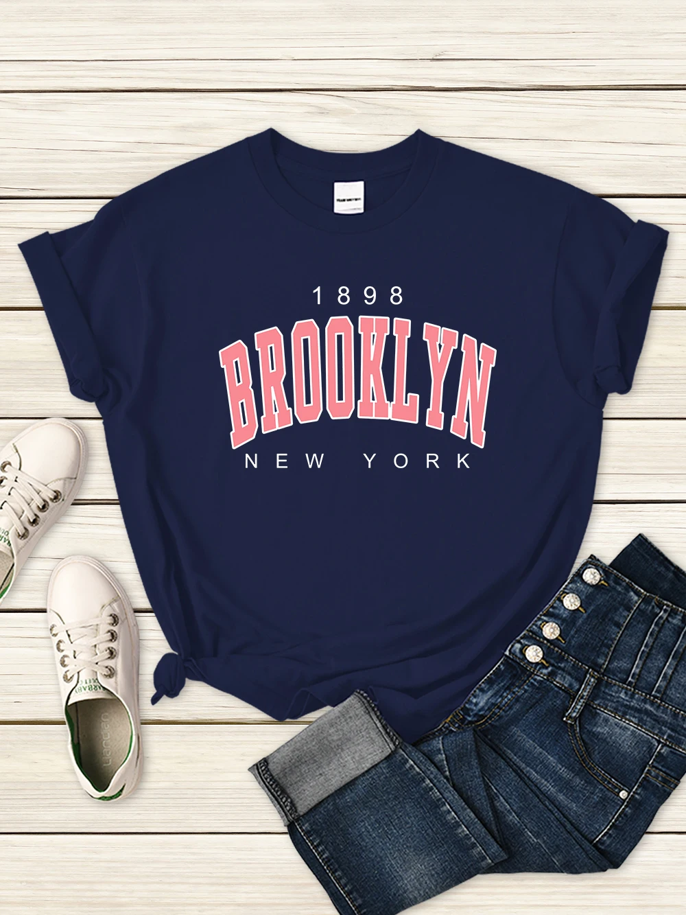 1898 футболка Brooklyn New York женская модная одежда в стиле Harajuku Удобная Повседневная Креативная одежда с коротким рукавом
1898 футболка Brooklyn New York женская модная одежда в стиле Harajuku Удобная Повседневная Креативная одежда с коротким рукавом
